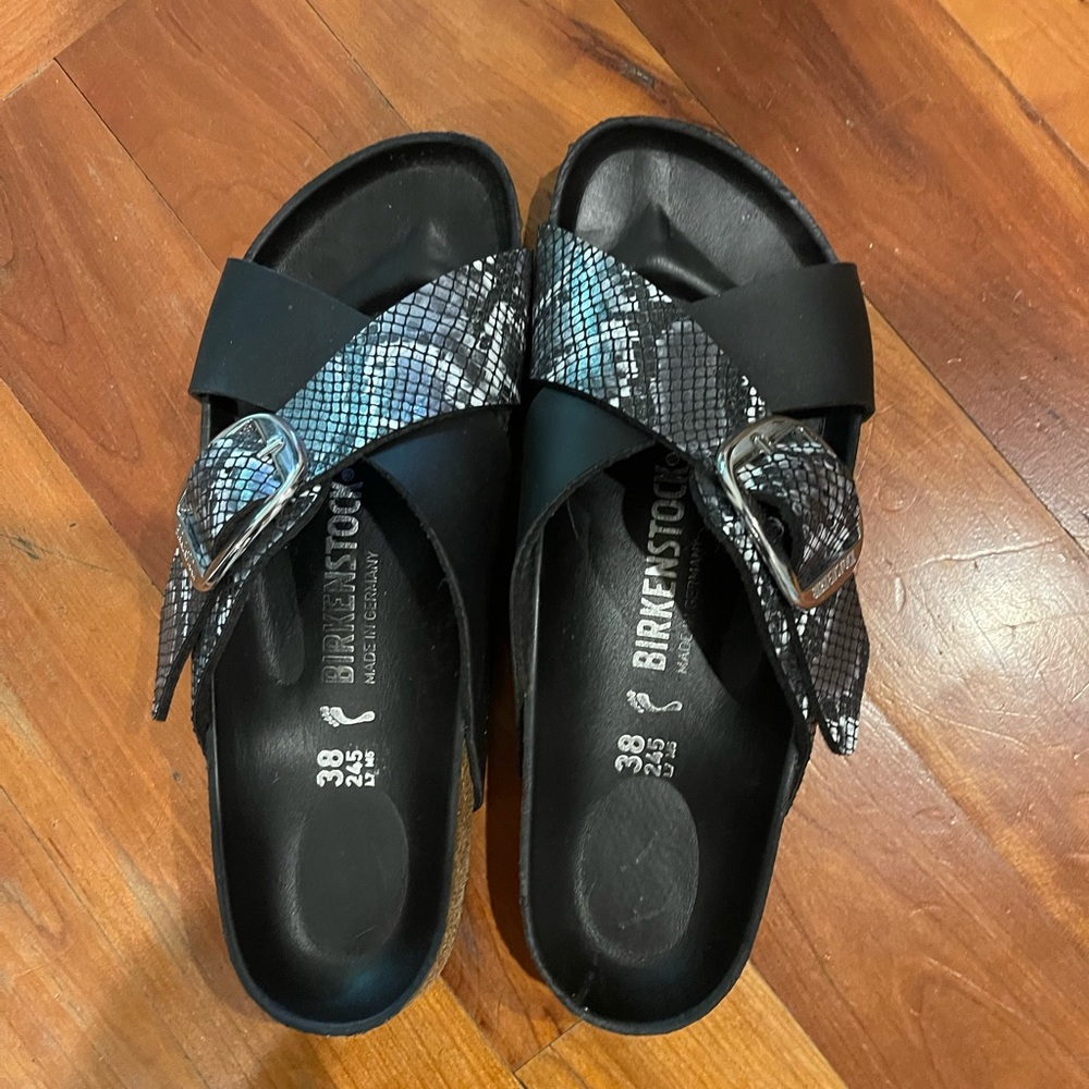 Birkenstock Sienna Black and snake bug buckle sandal